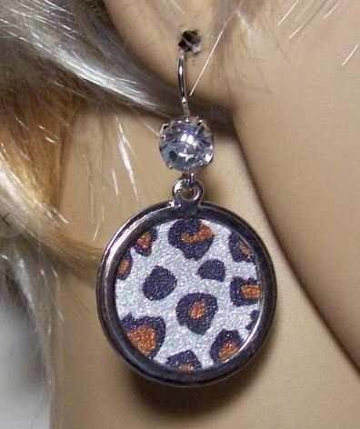 images/productimages/small/2256_oorbellen-tiger-rond-zilver.jpg