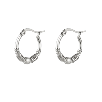 Oorbellen Bali hoops stainless steel zilver.