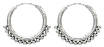 Oorbellen Hoops with balls s.steel zilver