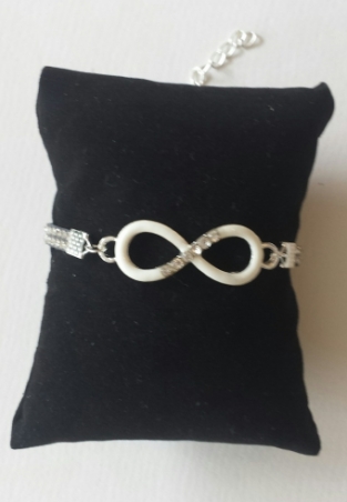 Armband Infinity strass zilver-wit